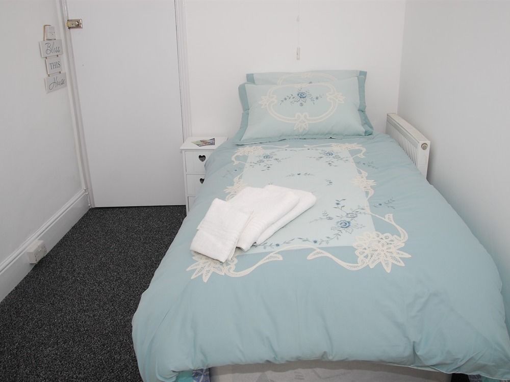 Kings Arms Hotel Holsworthy Extérieur photo